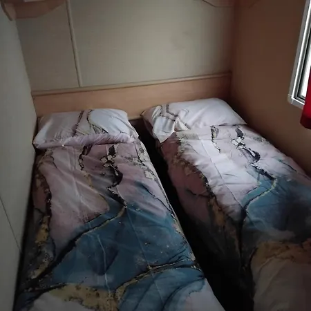 Üdülőpark Ash Close 64- Blue Dolphin Heaven - Budget Caravan
